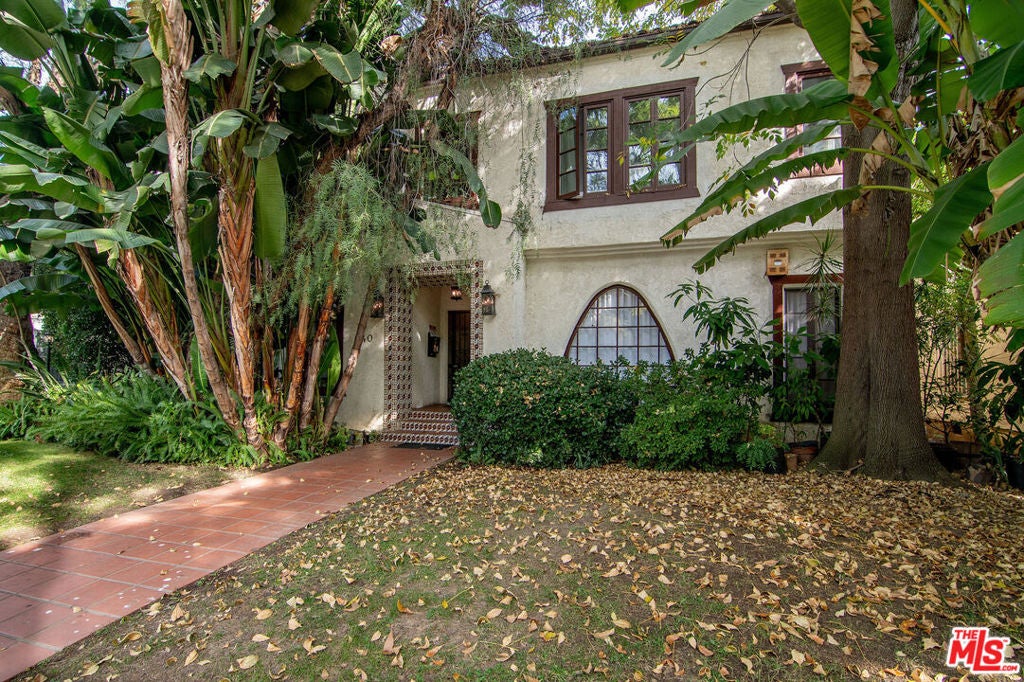 340 N Oakhurst Drive 205 — photo