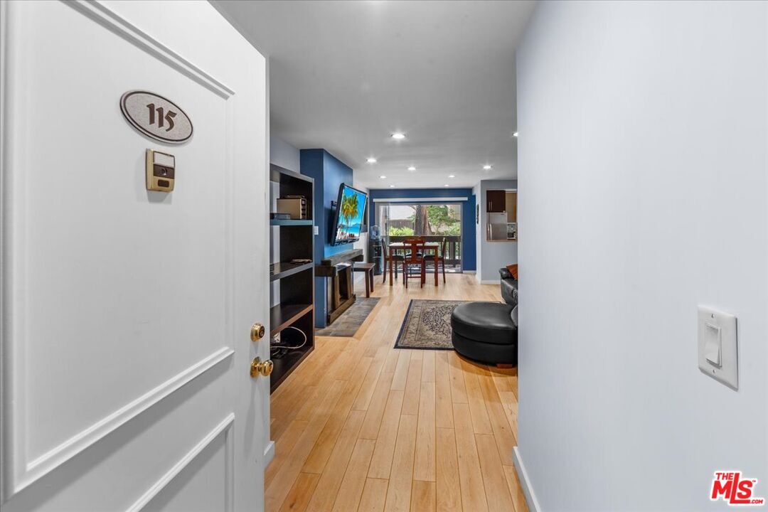 10115 Summertime Ln — photo