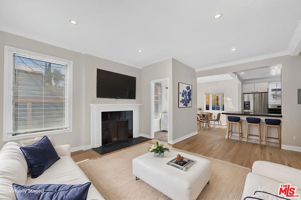 215 S Gale Drive — photo