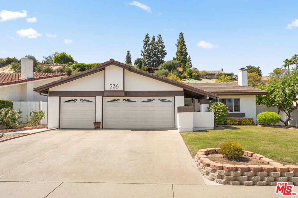 726 Dewane Drive — photo
