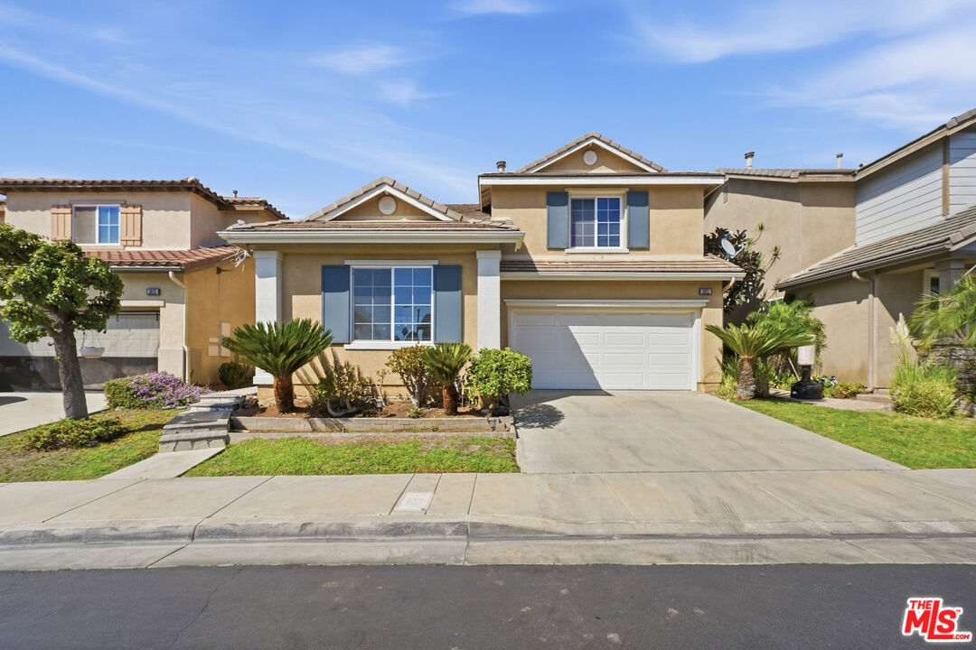 1021 Topaz Ln — photo