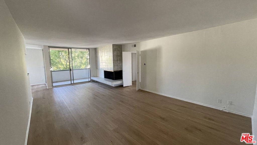 9930 Durant Drive 4 — photo