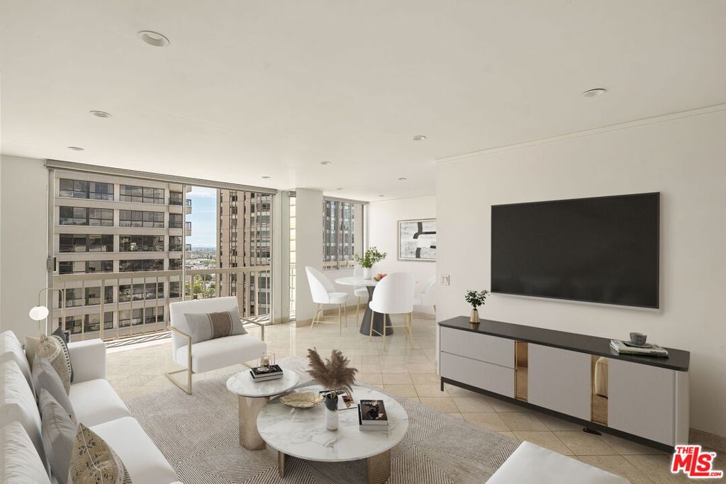 10751 Wilshire Boulevard Ph1 — photo