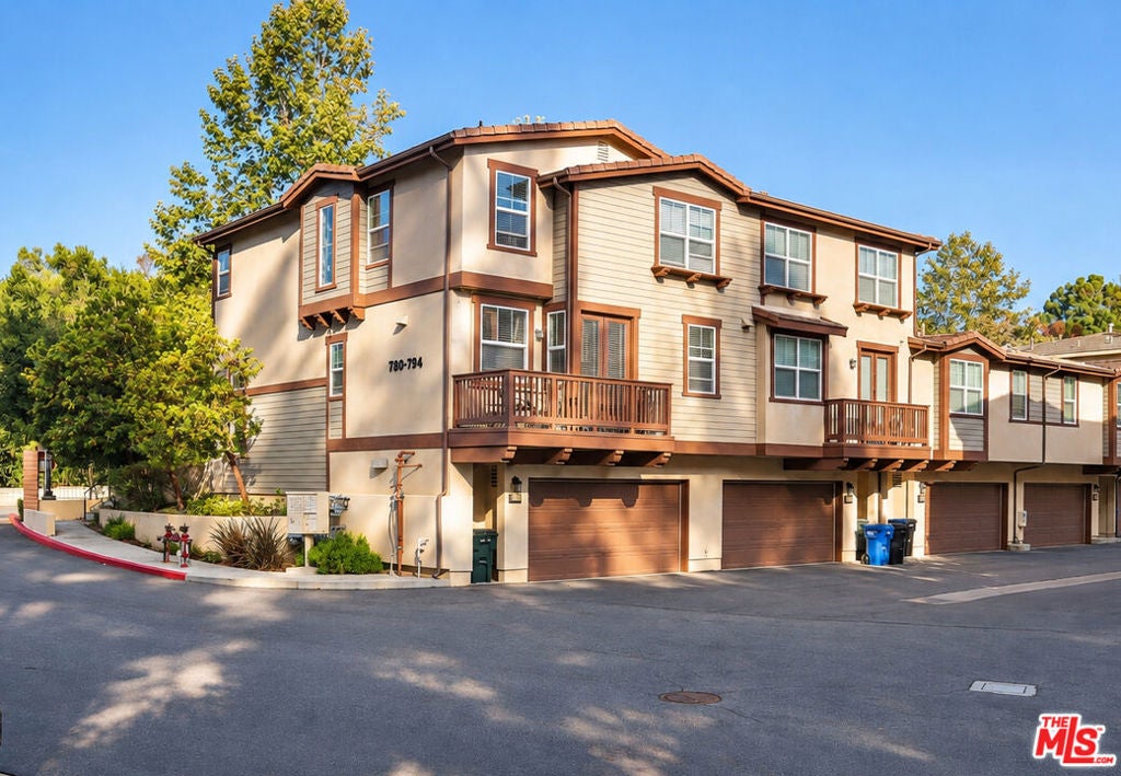 780 Tennis Club Lane — photo