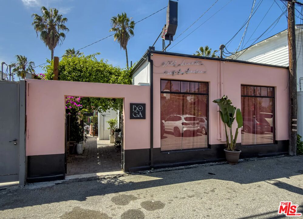 1415 Abbot Kinney Blvd — photo