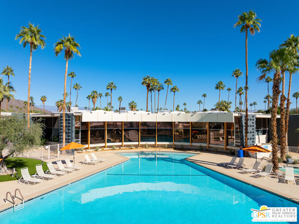 1111 E Palm Canyon Dr 307 — photo