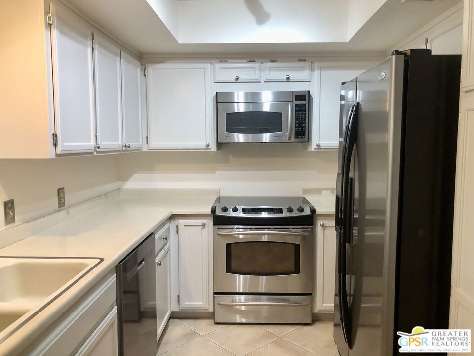 1598 N Kaweah Road 3 — photo