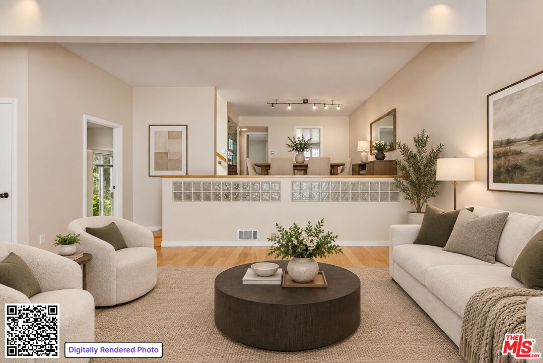 17207 Palisades Cir — photo
