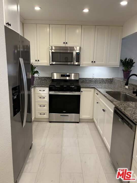 3605 E Anaheim St 311 — photo