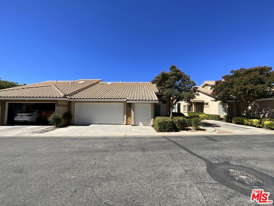 1439 Allin Ln — photo