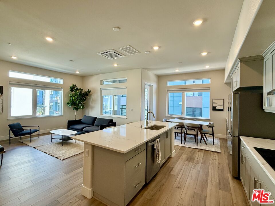 3356 Petunia Ct Unit 403 — photo
