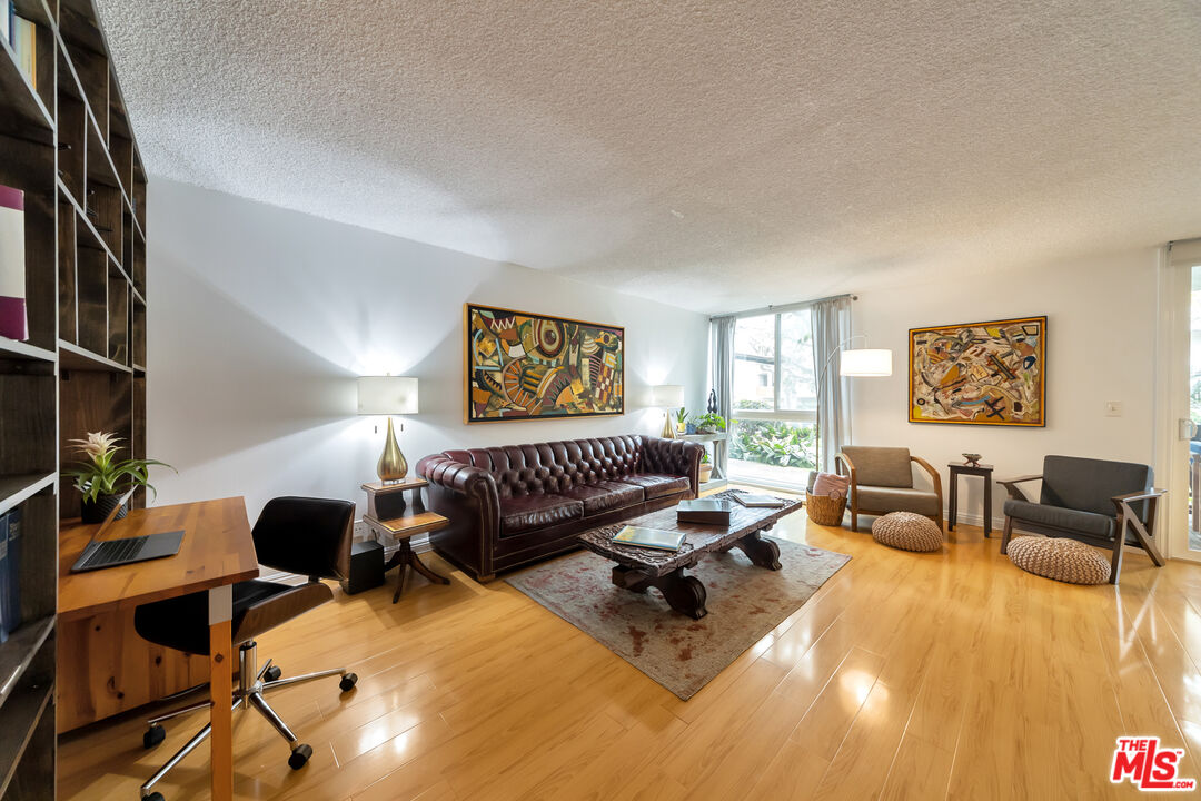 5650 Sumner Way 104 — photo