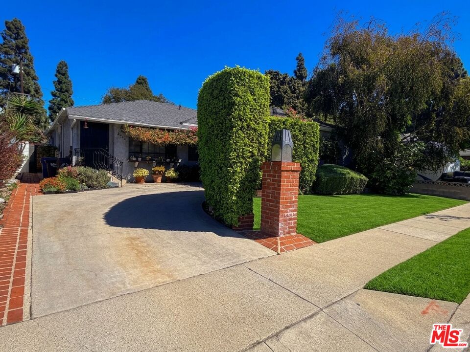 5430 Selmaraine Dr — photo