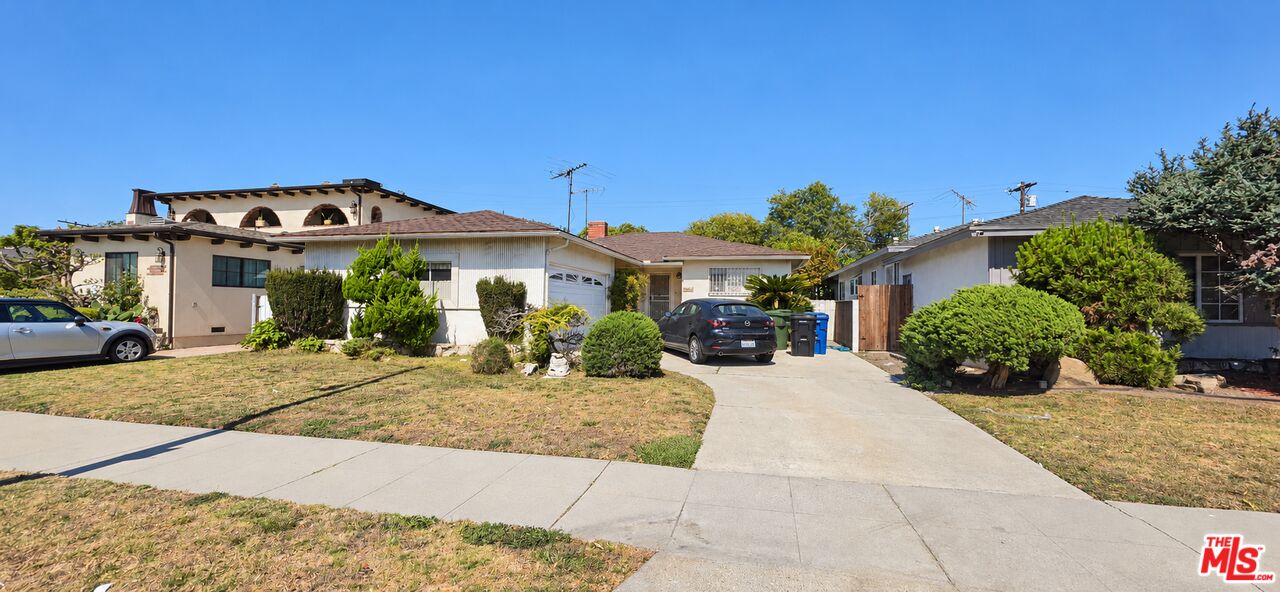 3854 S Norton Ave — photo