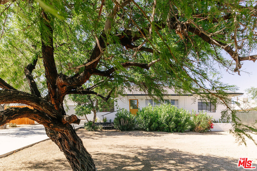 73484 Sunnyvale Dr — photo