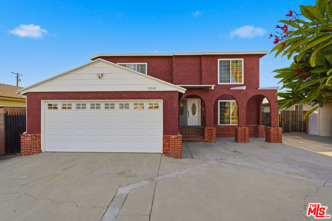 15513 S Tarrant Ave — photo