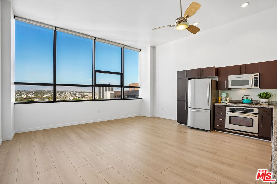 1100 Wilshire Blvd Unit 1804 — photo