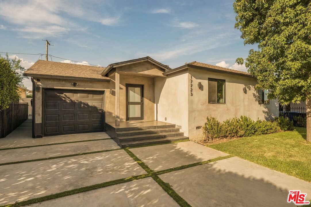 17723 Miranda St — photo