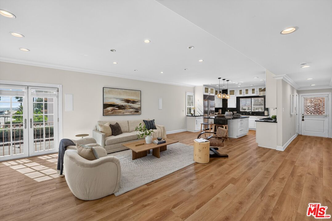 6220 Pacific Ave Unit 102 — photo