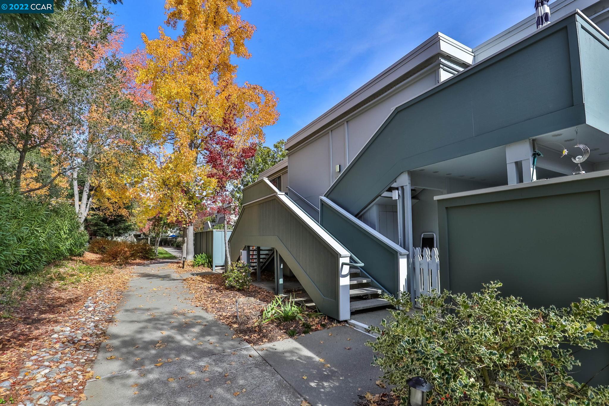 2533 Pine Knoll Dr 1 — photo