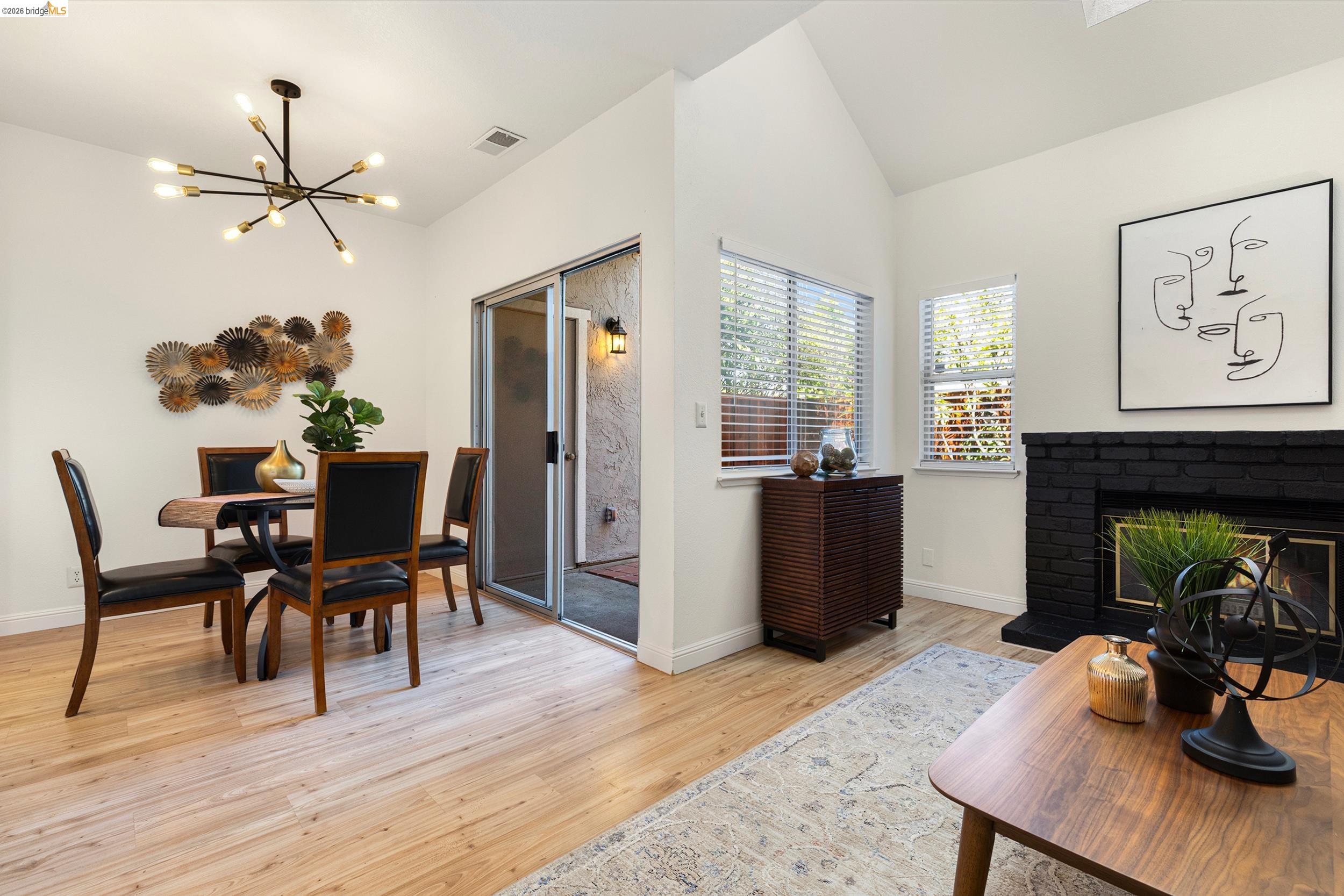 226 Birch Creek Dr — photo