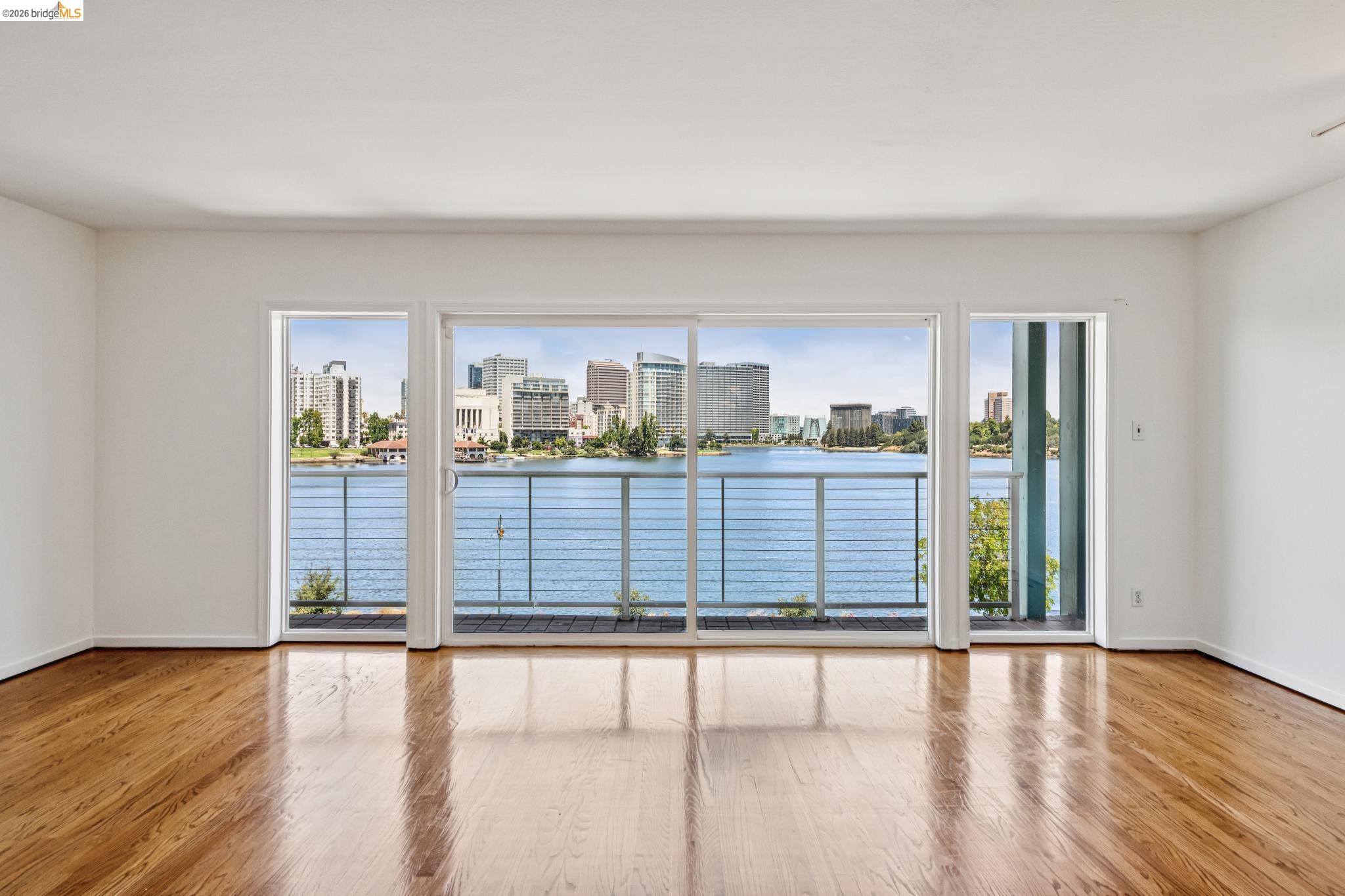 1410 Lakeshore Ave 6 — photo
