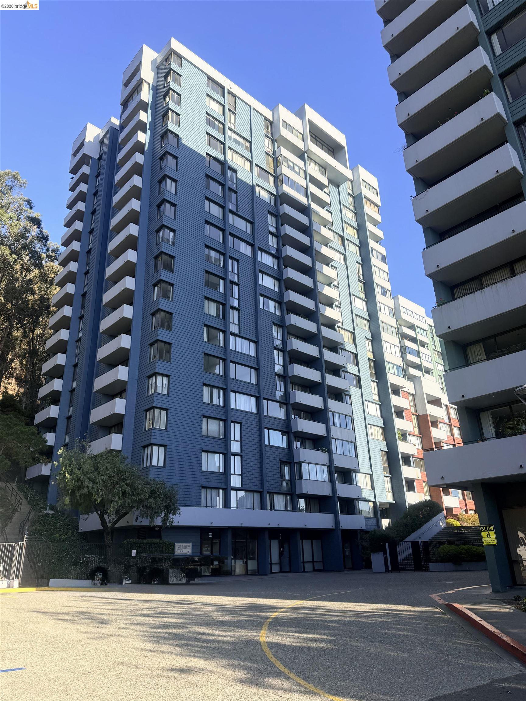 555 Pierce St 1021 — photo