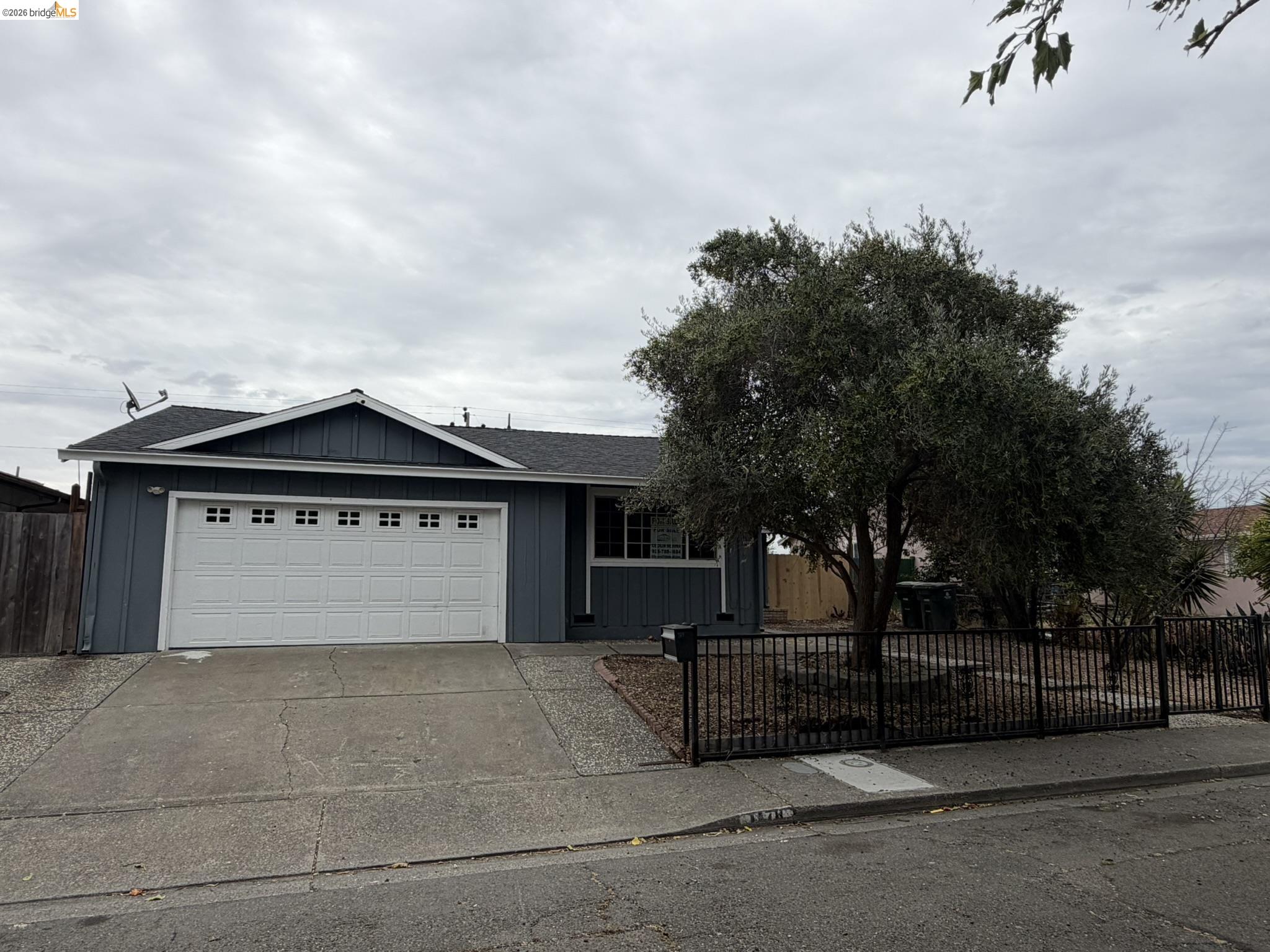 1178 Roleen Dr — photo