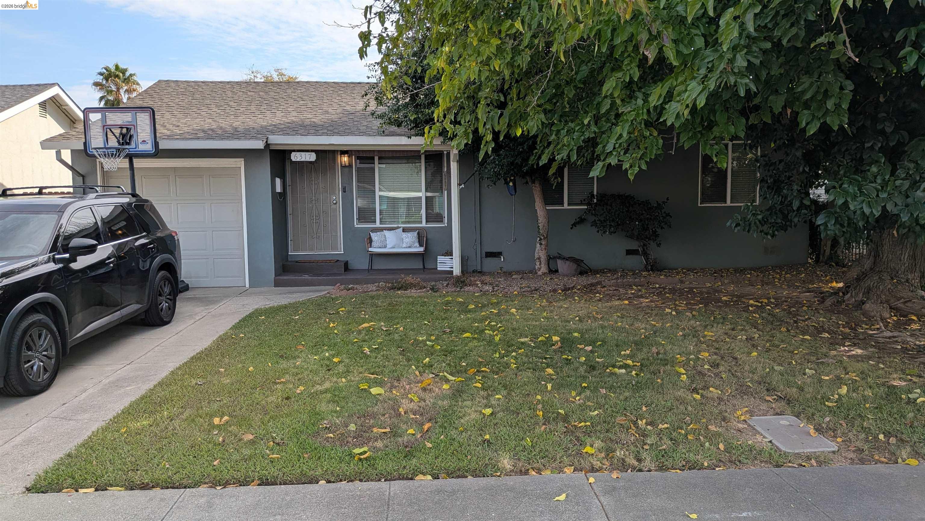 6317 Vista Ave — photo