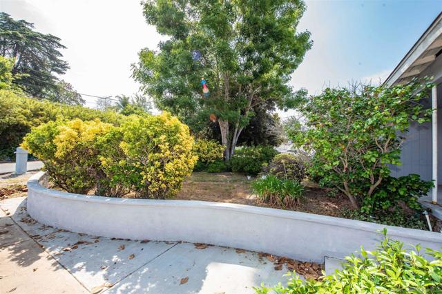 1001 Eucalyptus Ave, Vista, CA 92084 — photo 2