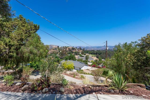 11834 Rocoso Rd, Lakeside, CA 92040 — photo 2