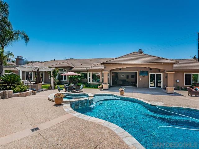 12801 Gate Dr, Poway, CA 92064 — photo 3