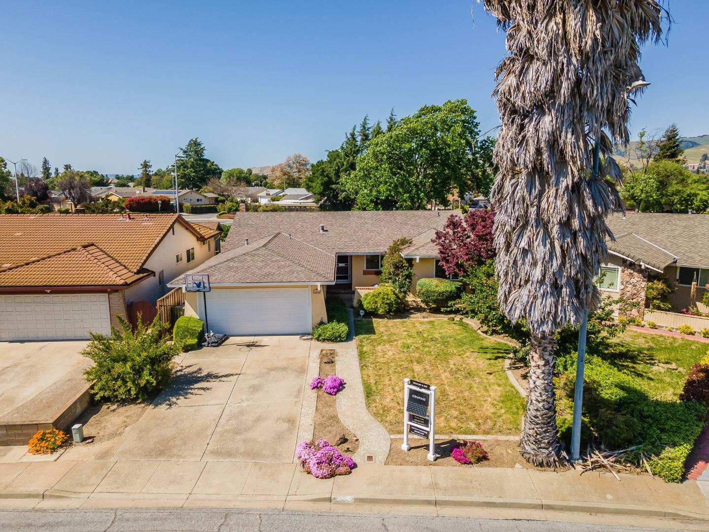 3243 Briggs Ct — photo