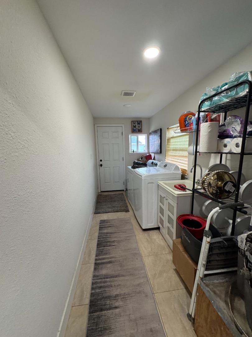 2712 Ferguson Rd, Gilroy, CA 95020 — photo 2
