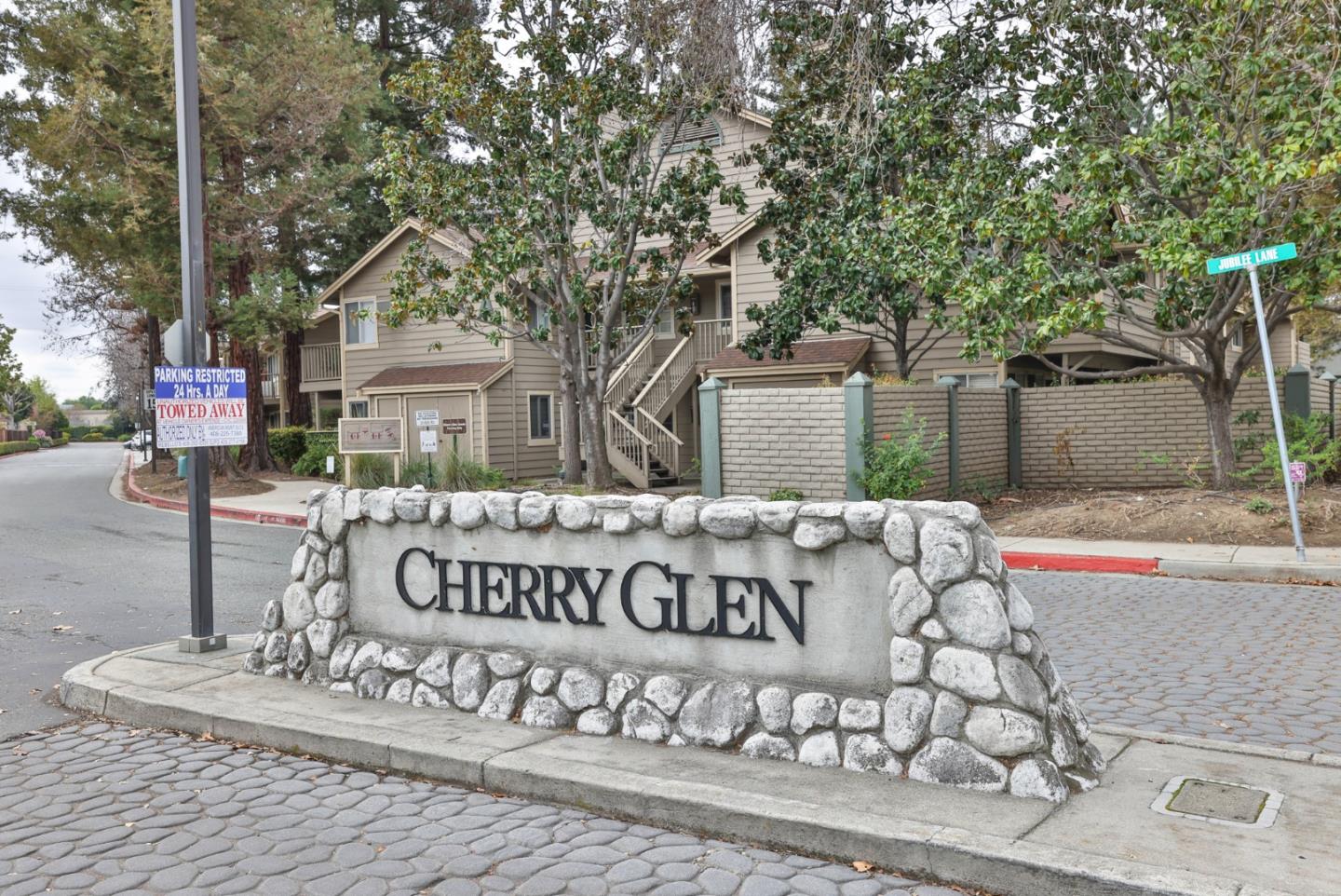 2501 Jubilee Ln — photo