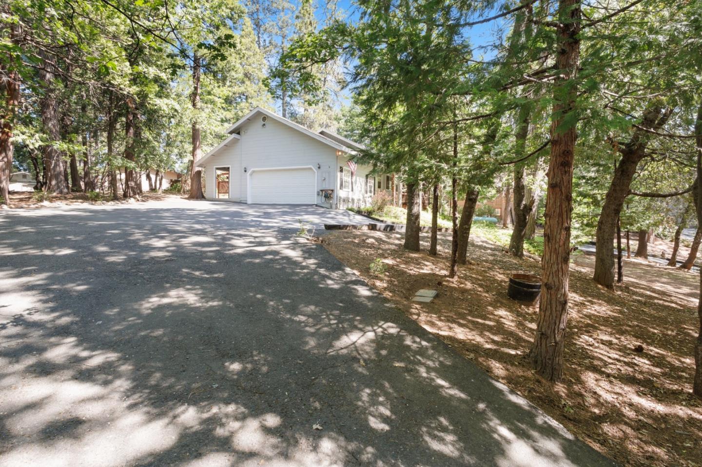 17256 Mount Elizabeth Dr — photo