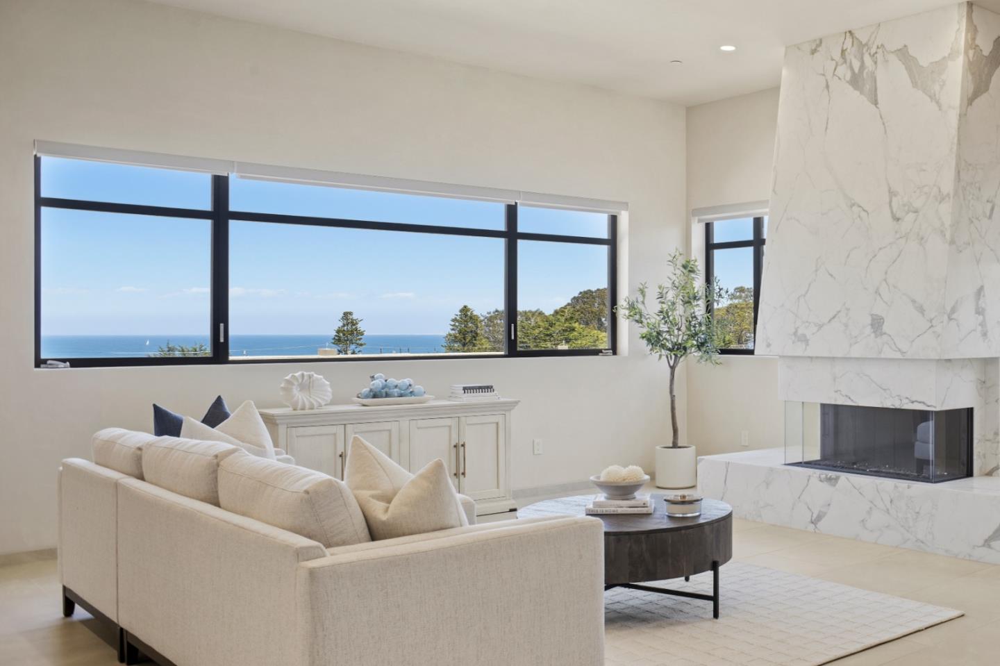 520 Lighthouse Ave 301 — photo
