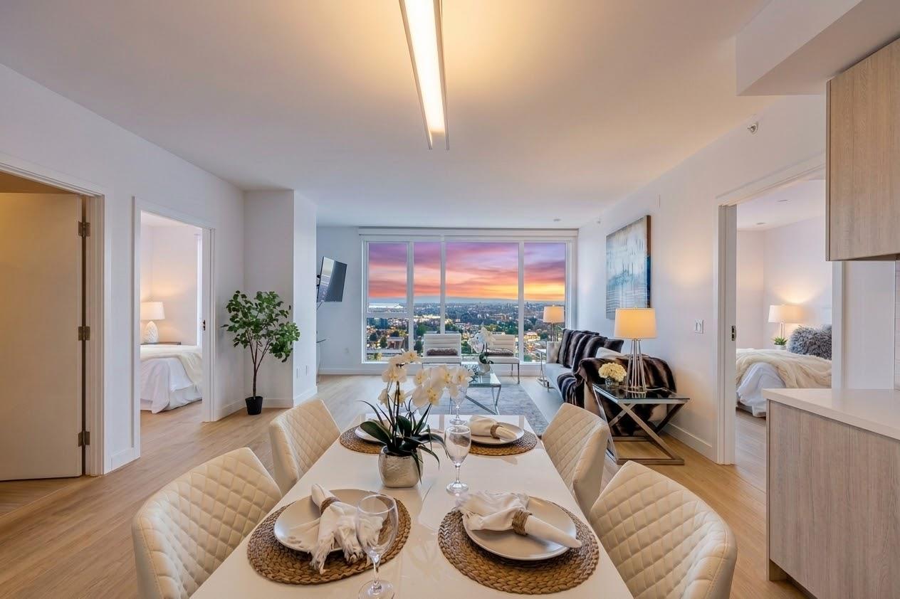 188 W St James St 11204 — photo