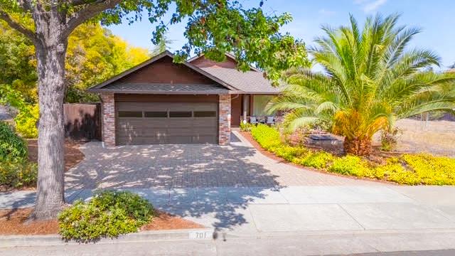 701 Christine Dr — photo