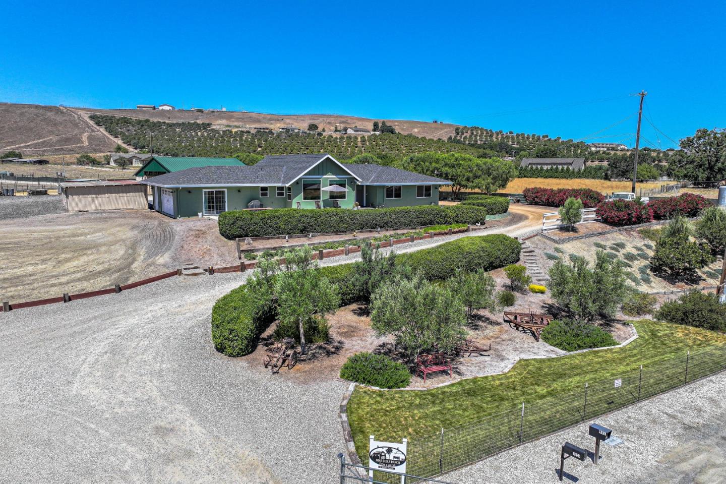 991 Riverside Rd, Hollister, CA 95023 — photo 3