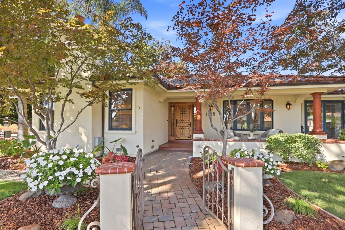 1345 Ridley Way — photo