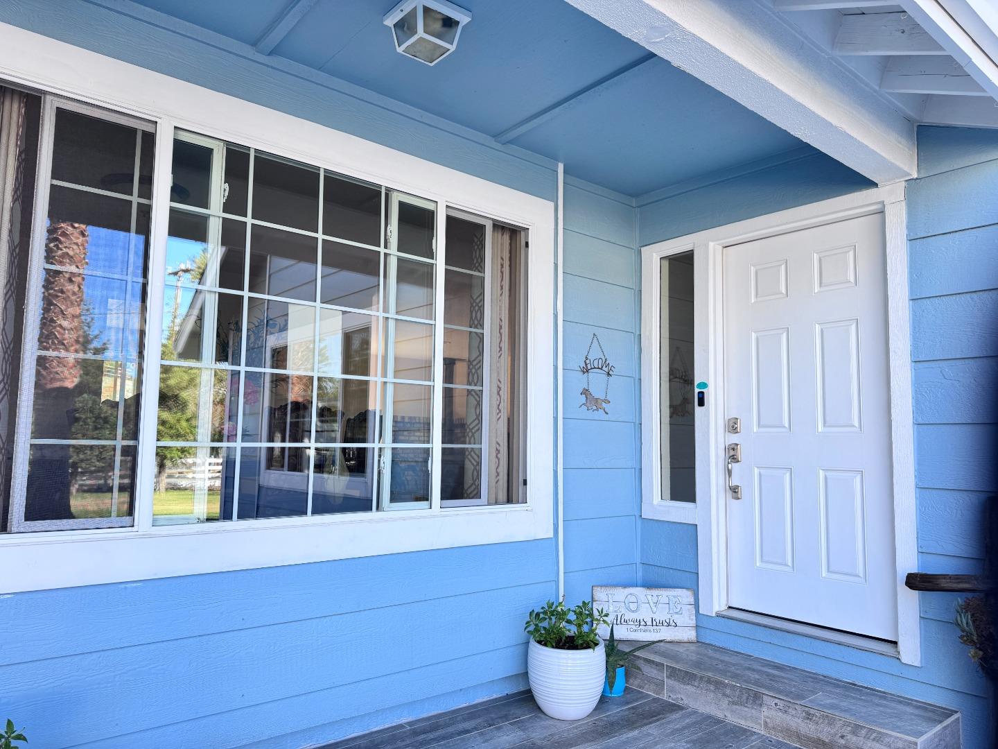 90 Aian Dr — photo