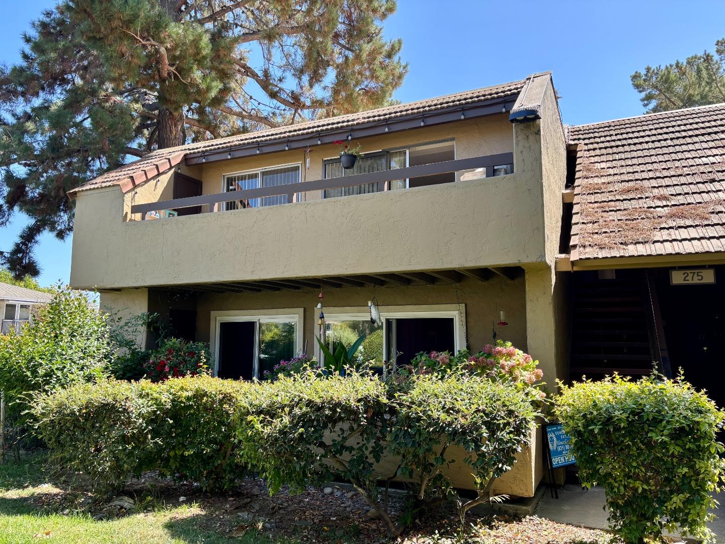 275 Tradewinds Dr 10 — photo