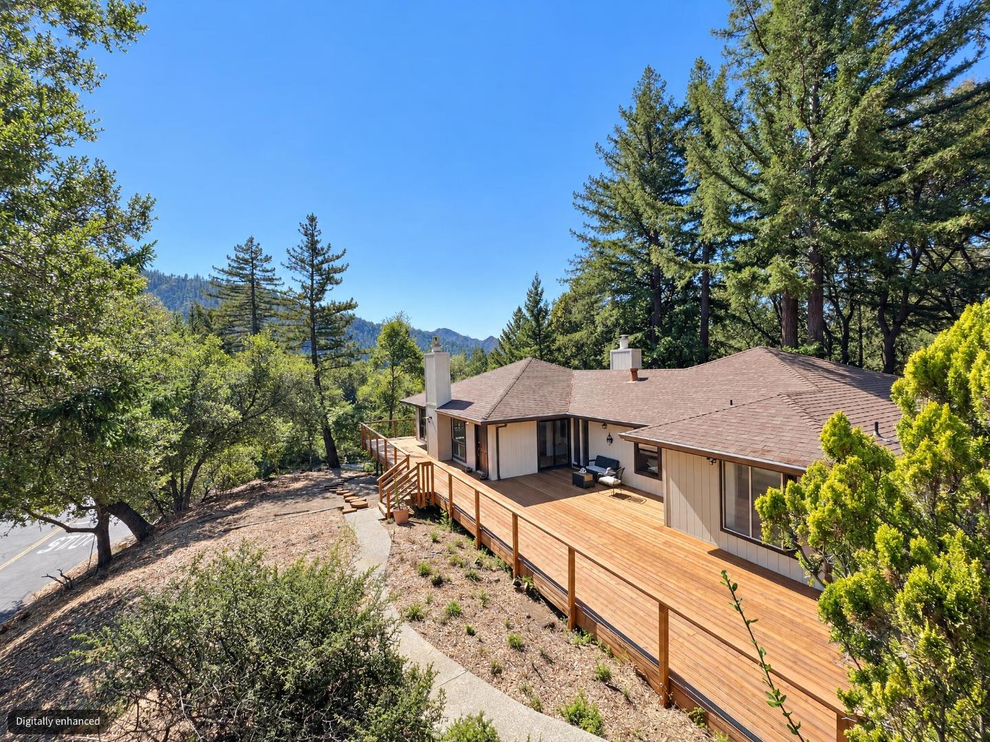 109 Crows Nest Dr — photo