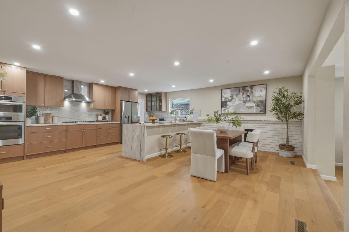 831 Shetland Pl — photo