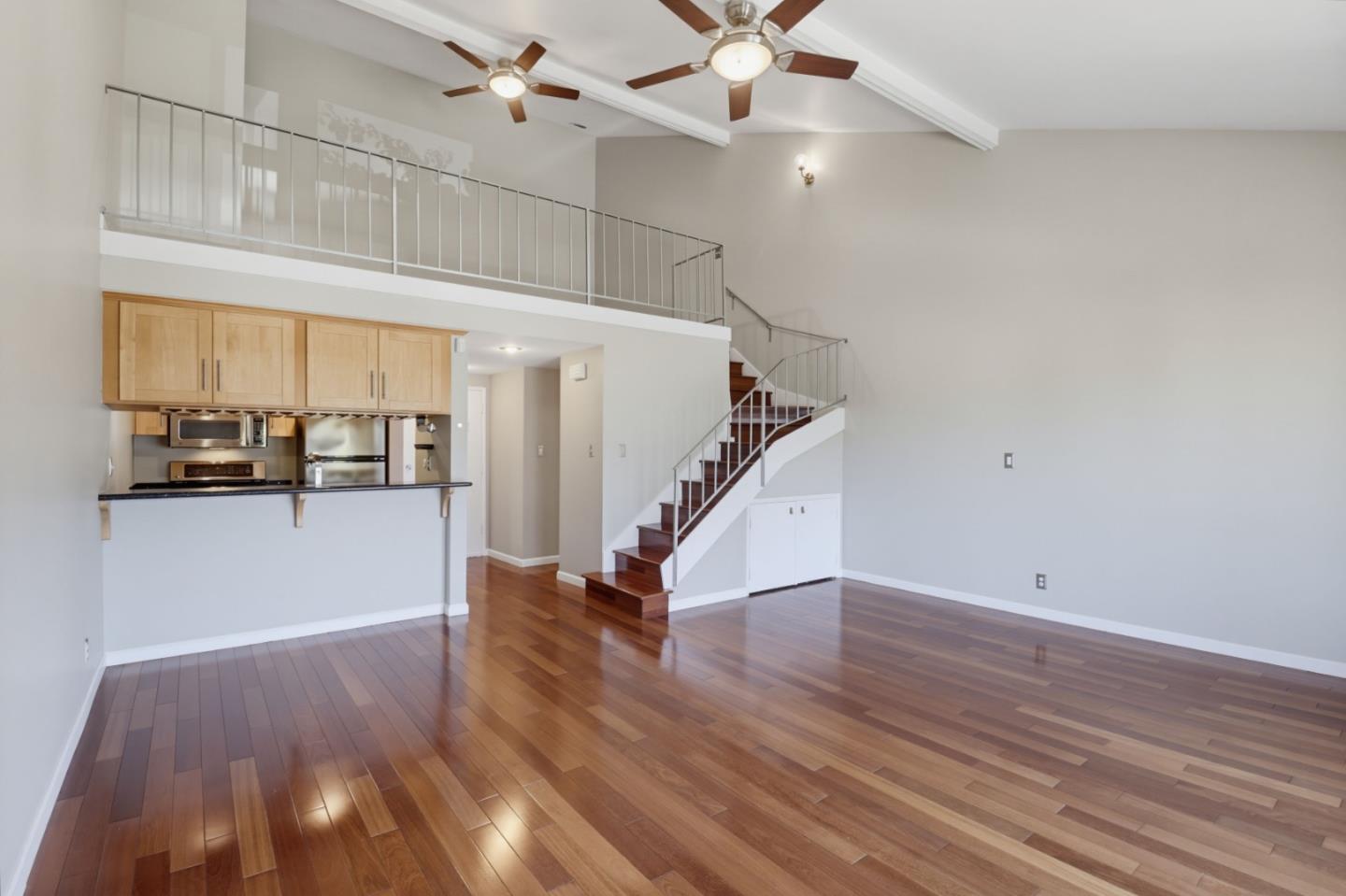 707 Fathom Dr 208 — photo