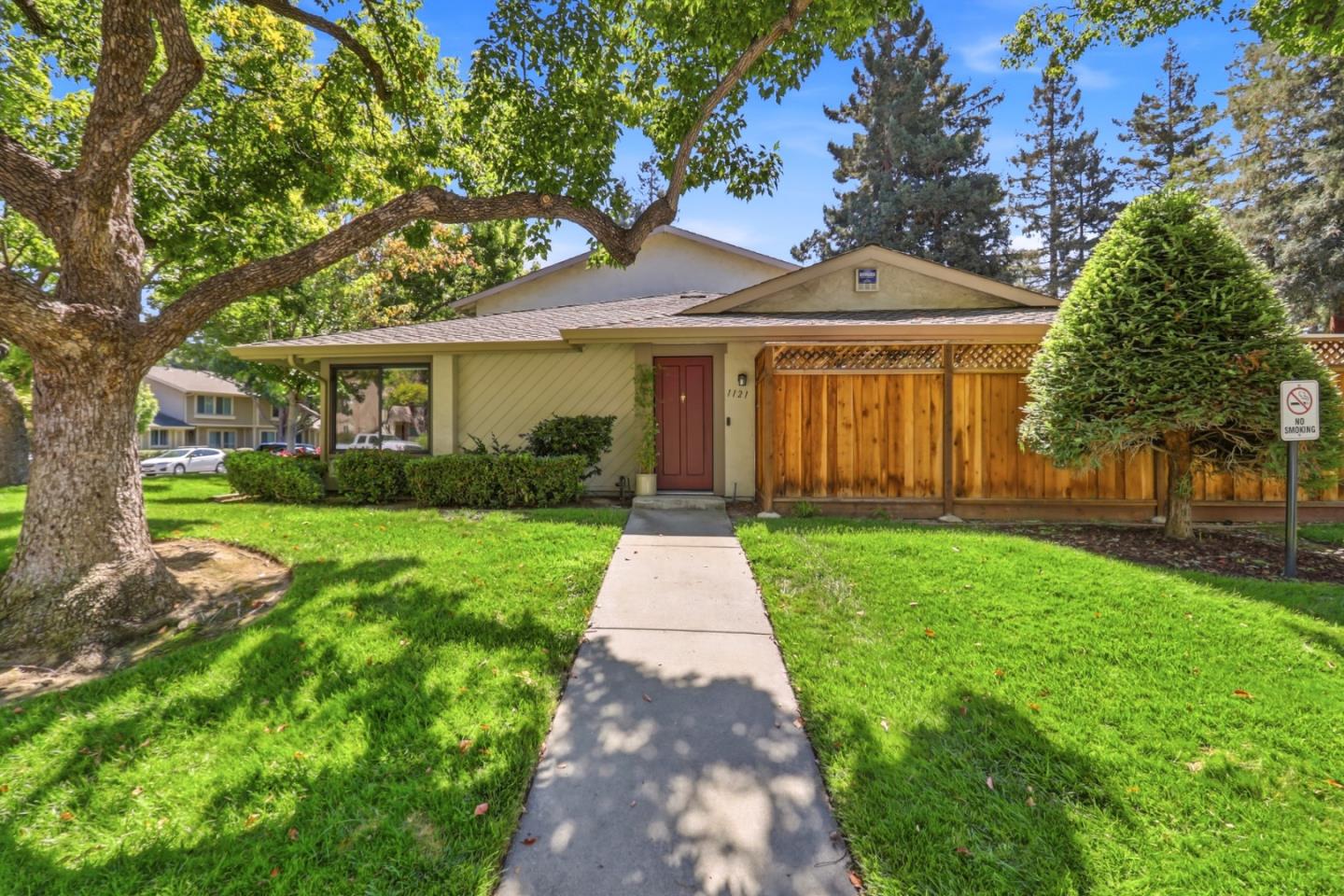 1121 Cooper River Dr — photo
