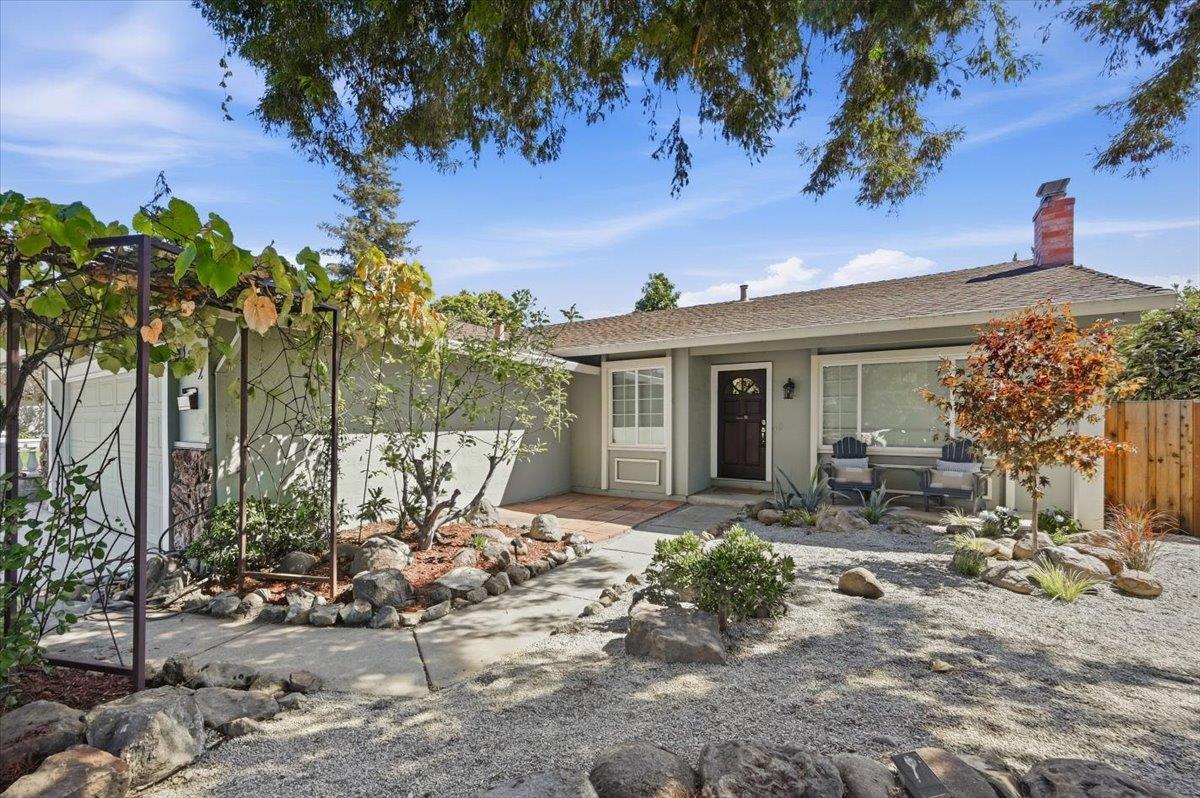3302 Bien Way — photo