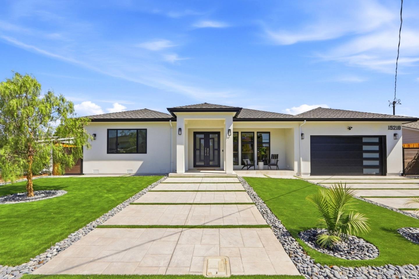 15218 Clydelle Ave — photo