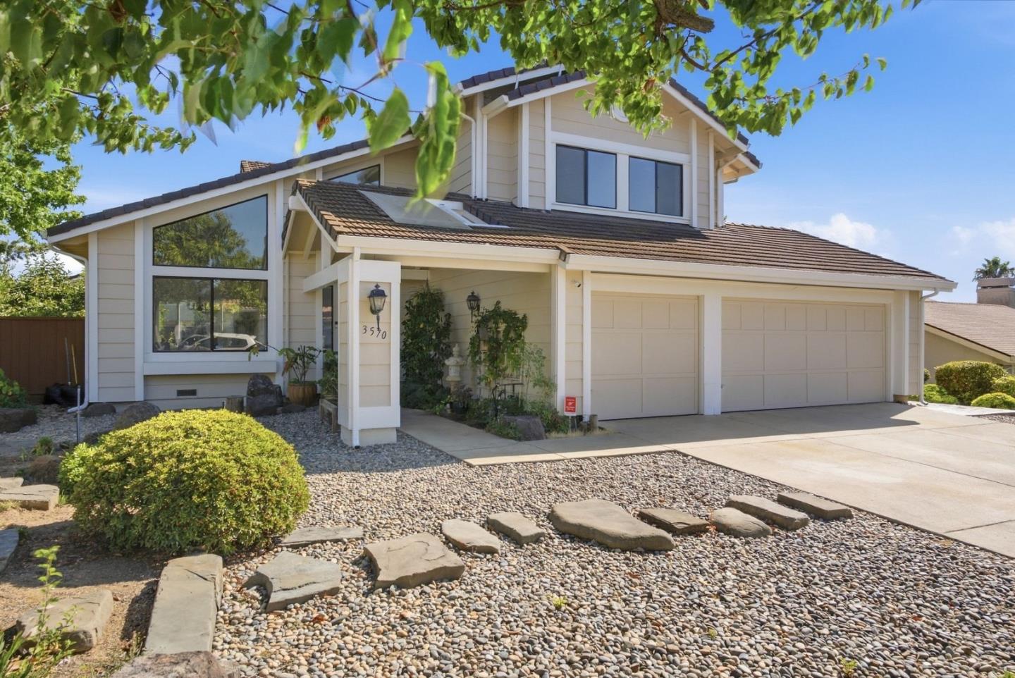 3570 Mitton Ct — photo